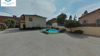 Jardí de Casa o xalet en venda en Sant Fost de Campsentelles amb Jardí privat, Traster i Piscina