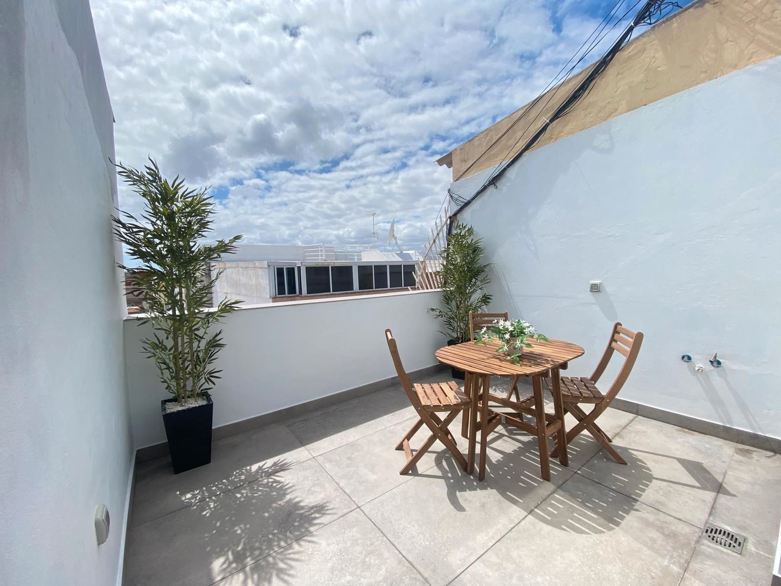 Terrace of Attic to rent in Las Palmas de Gran Canaria  with Air Conditioner, Terrace and Furnished