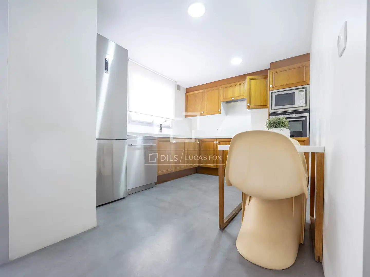 Cuina de Àtic de lloguer en Valencia amb Aire condicionat, Calefacció i Parquet