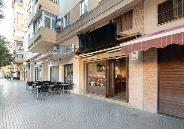 Local comercial en Venta en Camino de la Térmica en Los Guindos - Parque Mediterráneo - Santa Paula