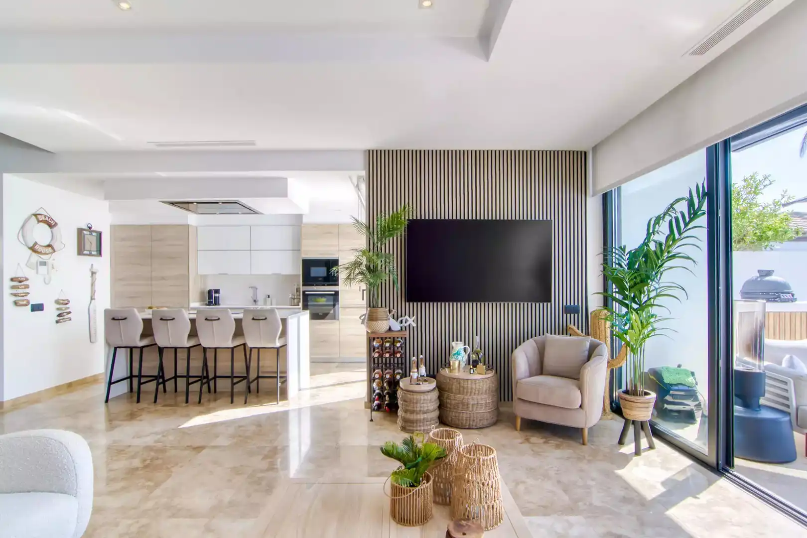 Sala d'estar de Casa o xalet en venda en Empuriabrava amb Aire condicionat, Calefacció i Terrassa