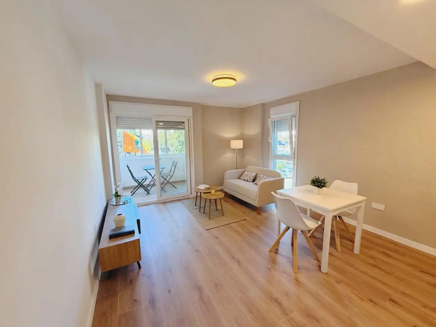 Apartamento con terraza en venta en Avenida Avenida Gamonal