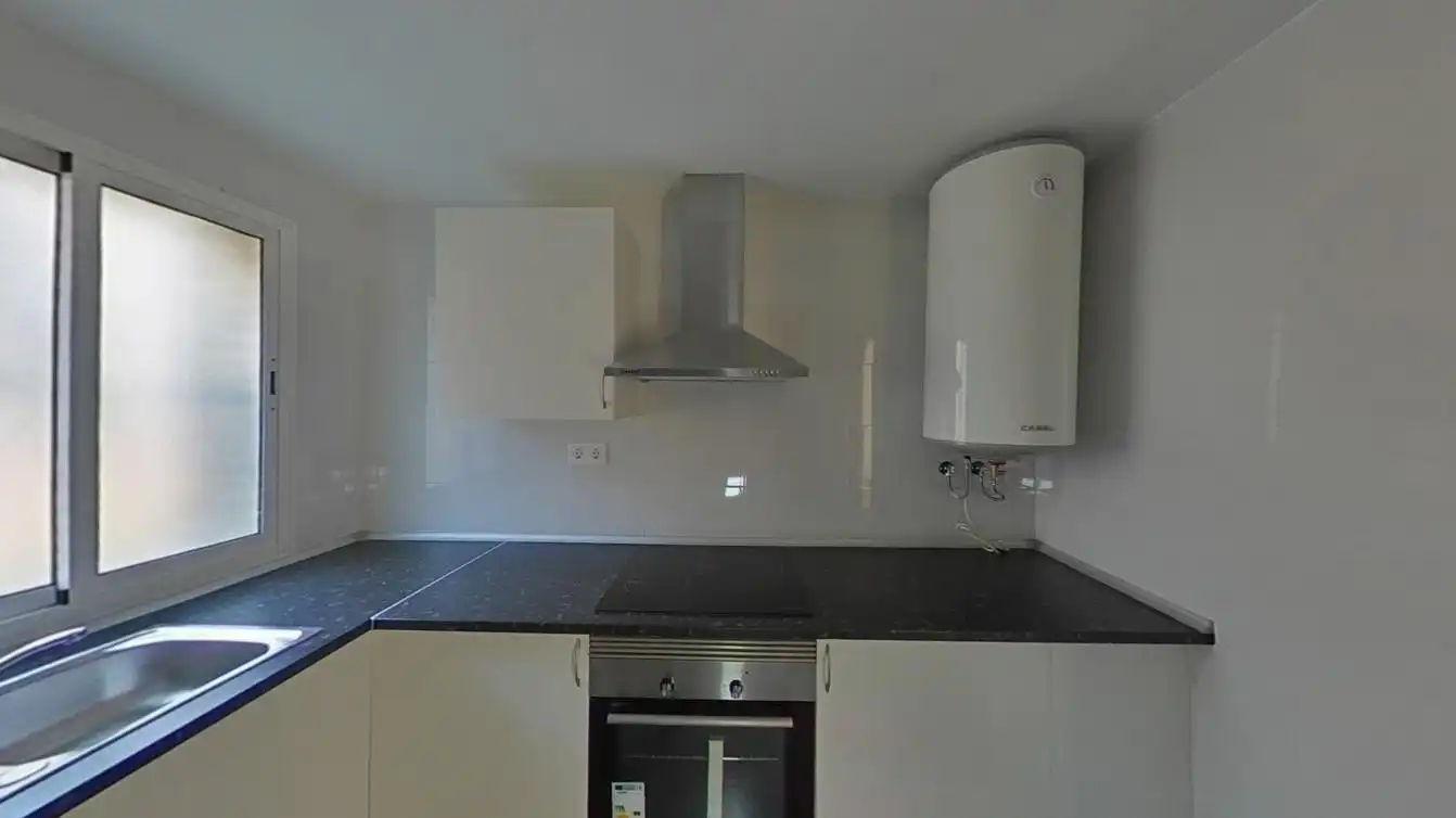 Kitchen of Flat for sale in Zaragoza  with Heating, Oven and Balcony