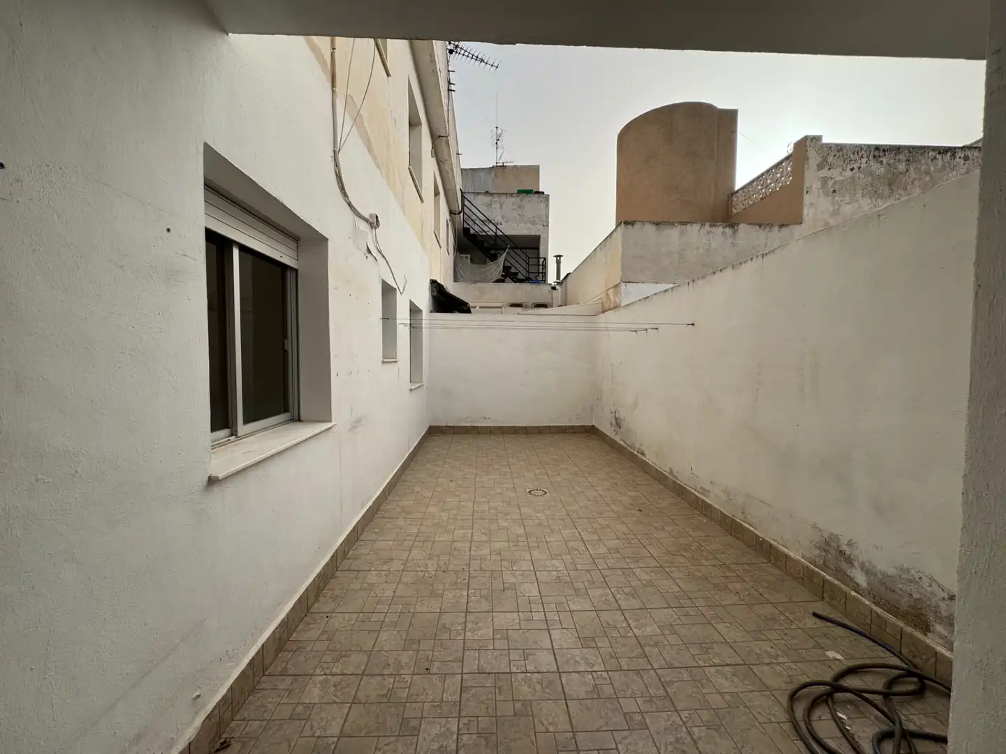 Vista exterior de Planta baja en venta en San Pedro del Pinatar con Aire acondicionado, Calefacción y Jardín privado