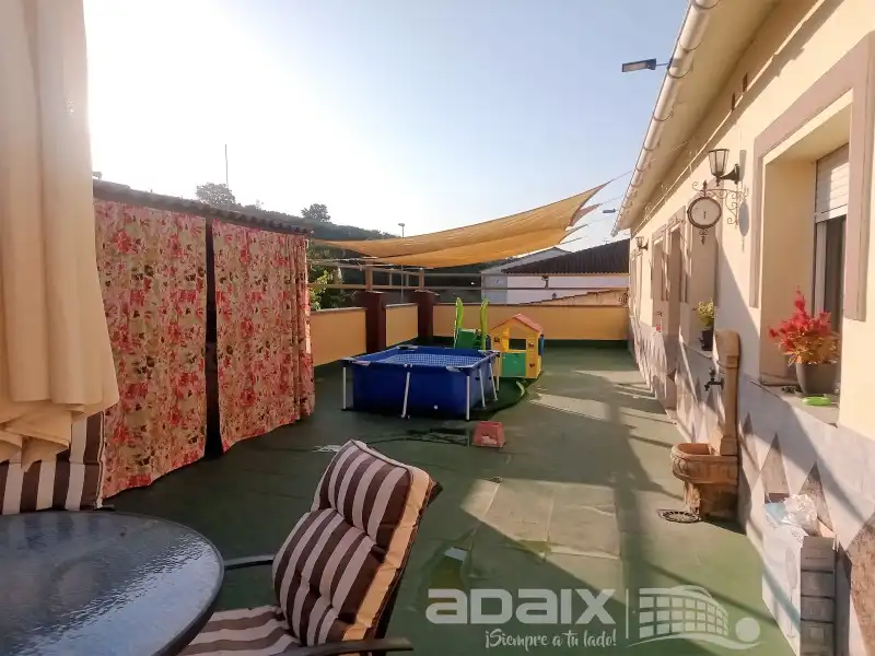Terrassa de Edifici en venda en Poleares