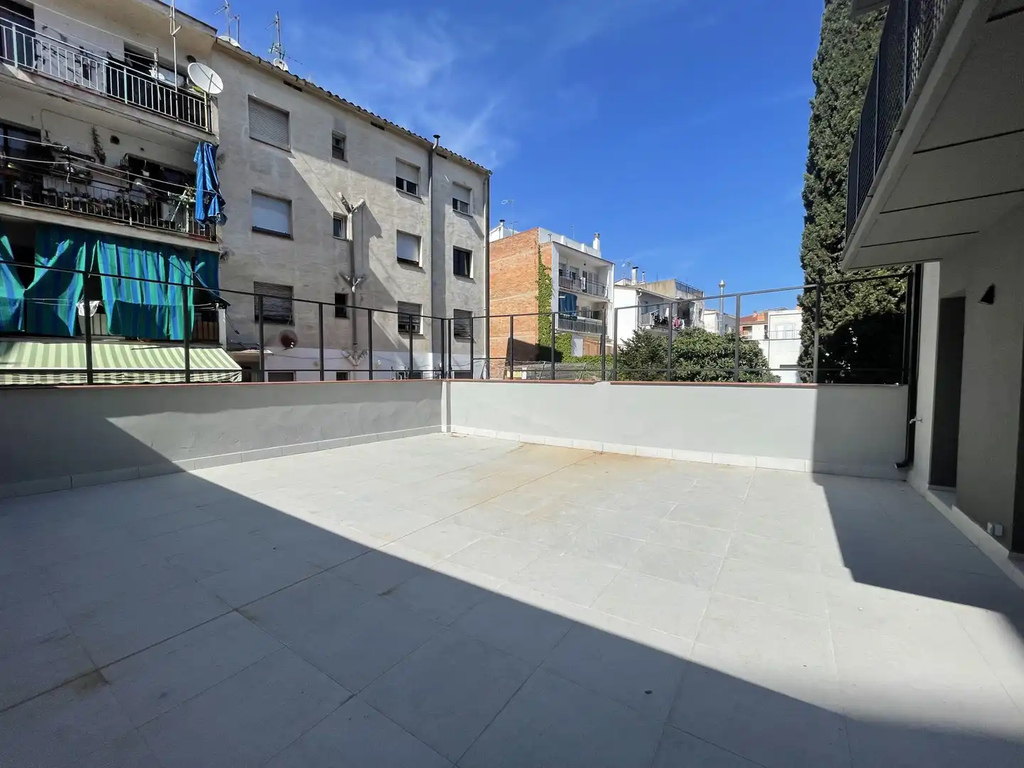 Exterior view of Ground floor for rent in Santa Eugènia