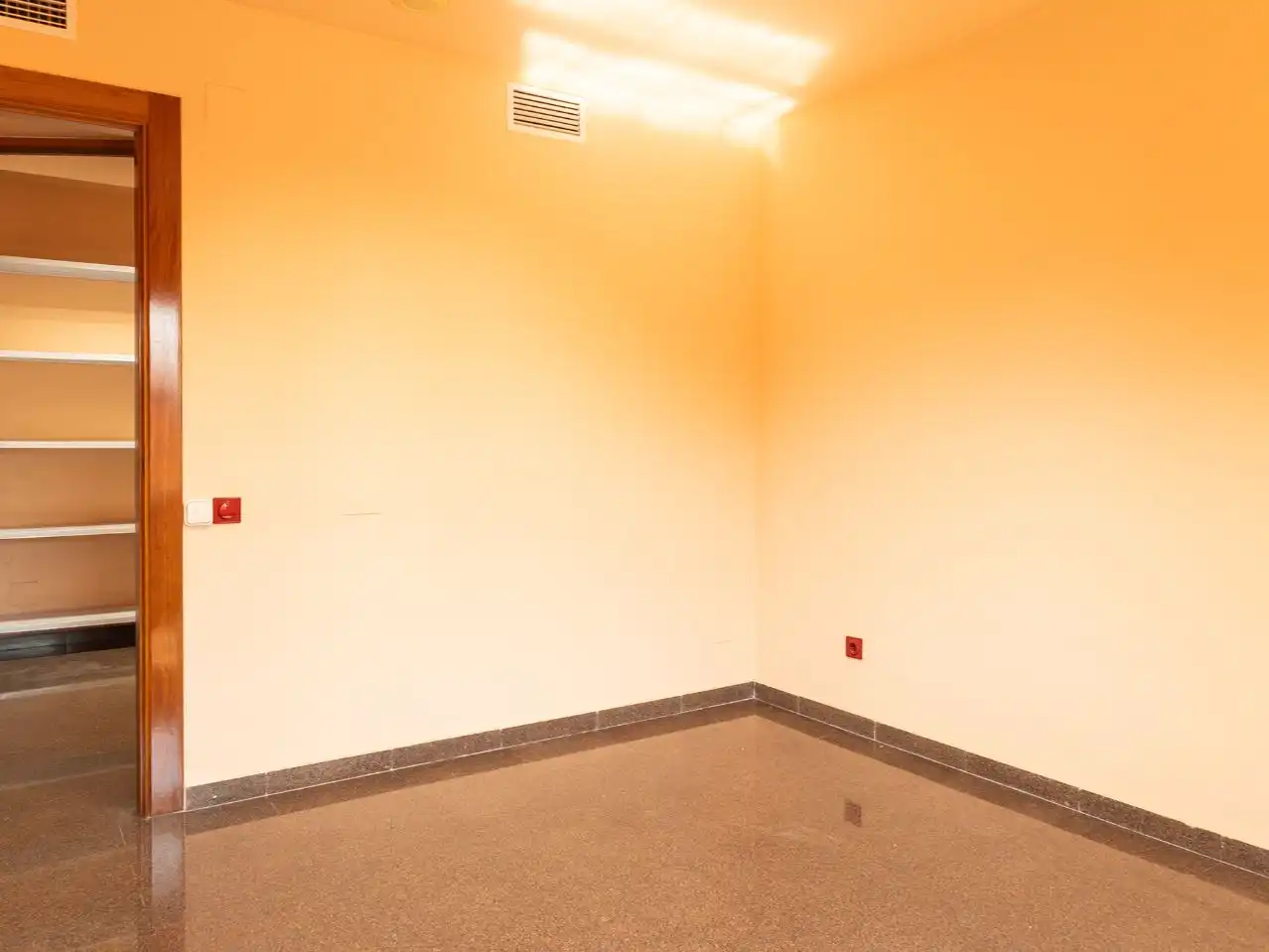 Oficina en venta en Murcia con Aire acondicionado y Calefacción