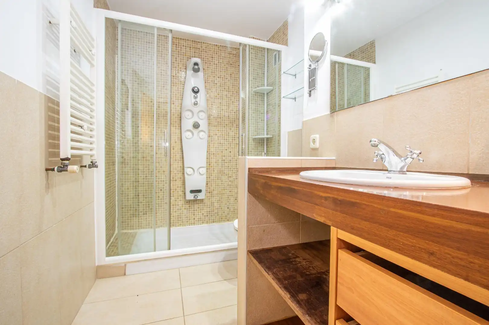 Baño de Piso en venta en  Palma de Mallorca con Aire acondicionado, Calefacción y Parquet