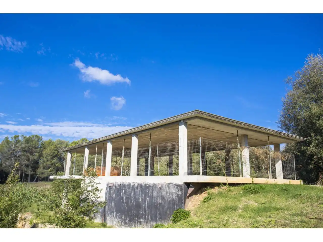 Vista exterior de Casa o xalet en venda en Sant Julià de Ramis amb Jardí privat