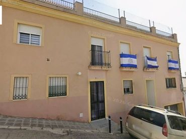 Piso en venta en Calle Clavel