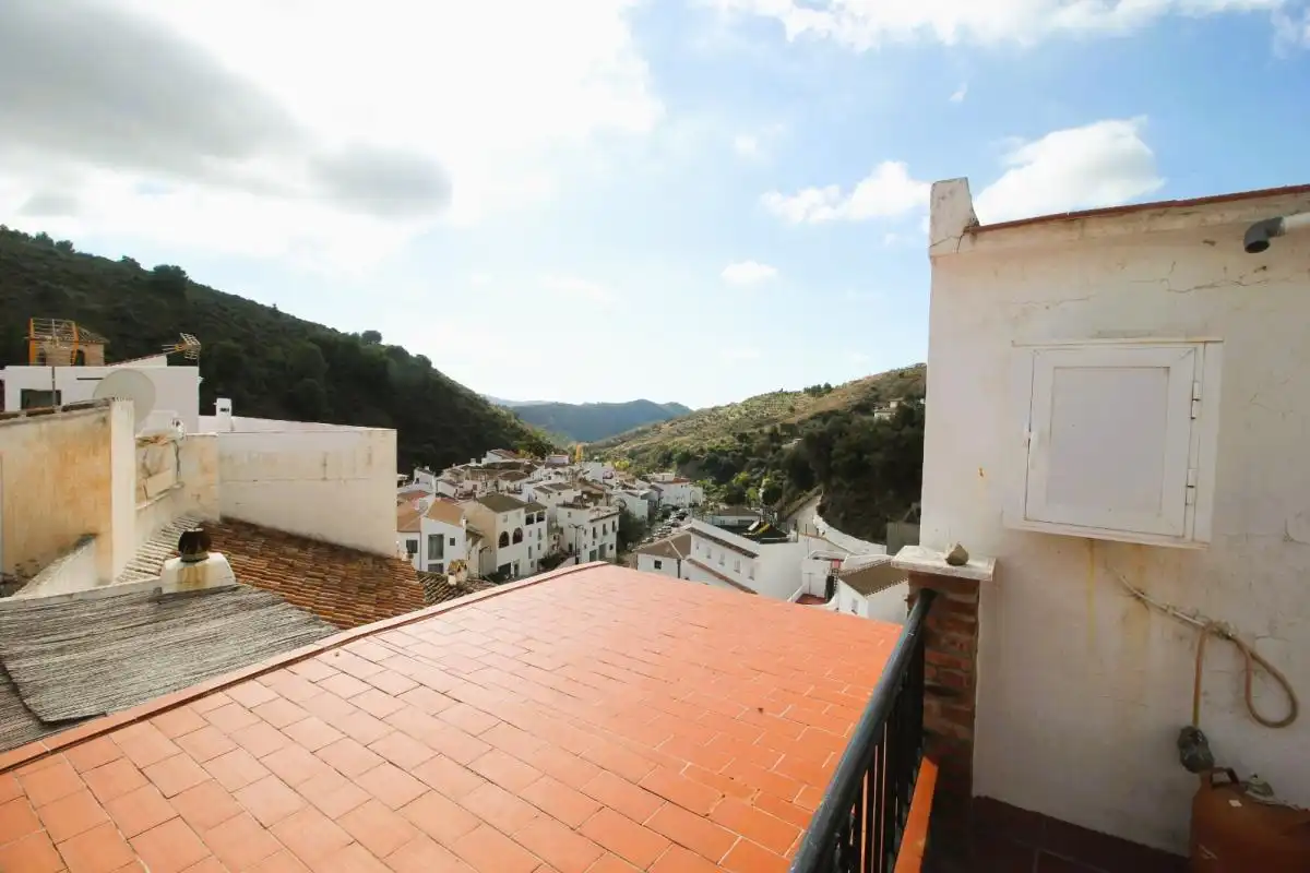 Country house zum Verkauf in Calle Iglesia, Salares