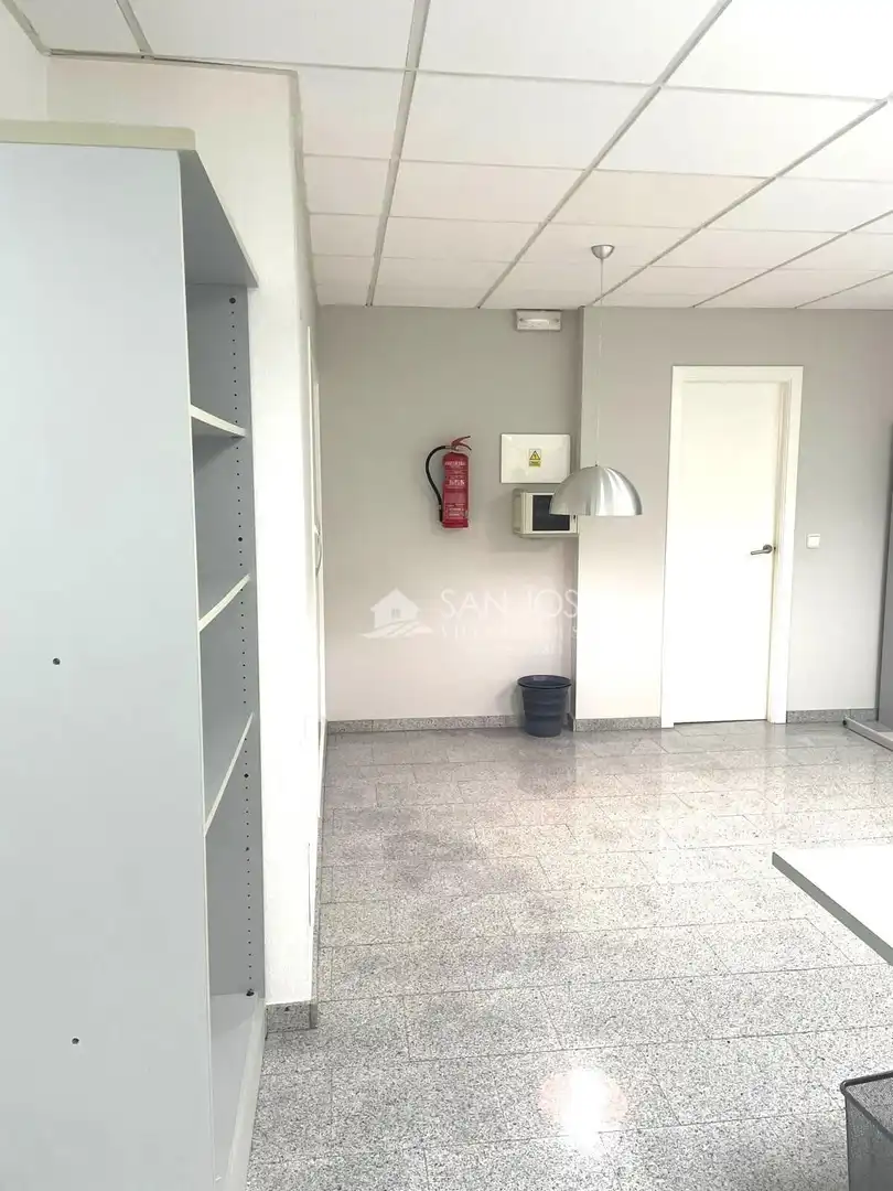Local de alquiler en Novelda con Aire acondicionado