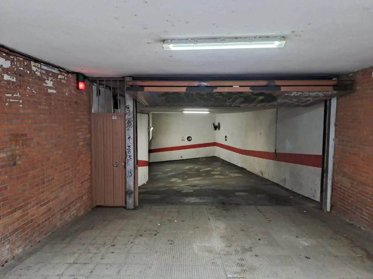 Aparcament amb ascensor en venda a Calle Petronila Casado, imagen 5