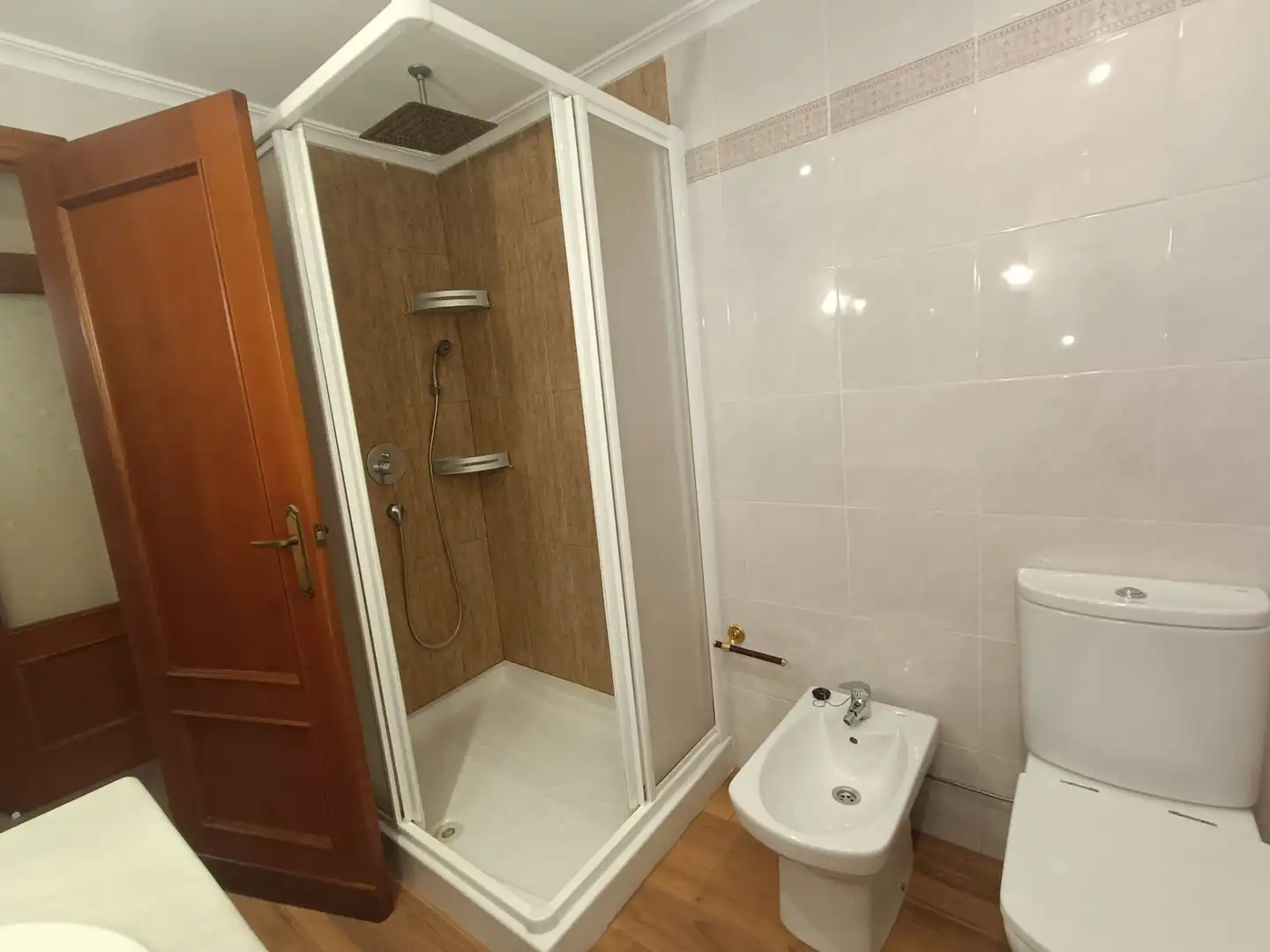 Baño de Piso de alquiler en Sueca con Amueblado y Piscina comunitaria