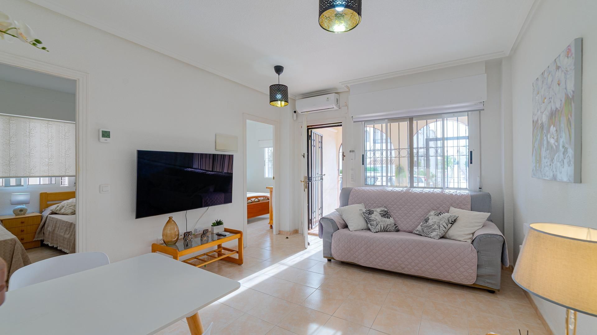 Living room of Planta baja for sale in Torrevieja  with Terrace and Community pool