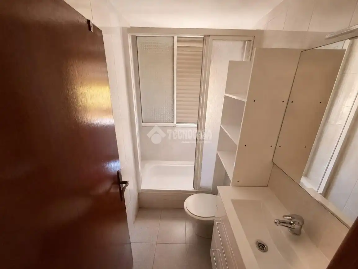 Badezimmer von Wohnung zum Verkauf in Madrid mit Heizung