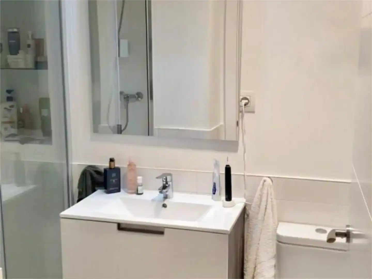 Badezimmer von Wohnung zum Verkauf in Bilbao 