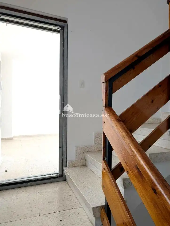 Piso en venta en Jaén con Balcón