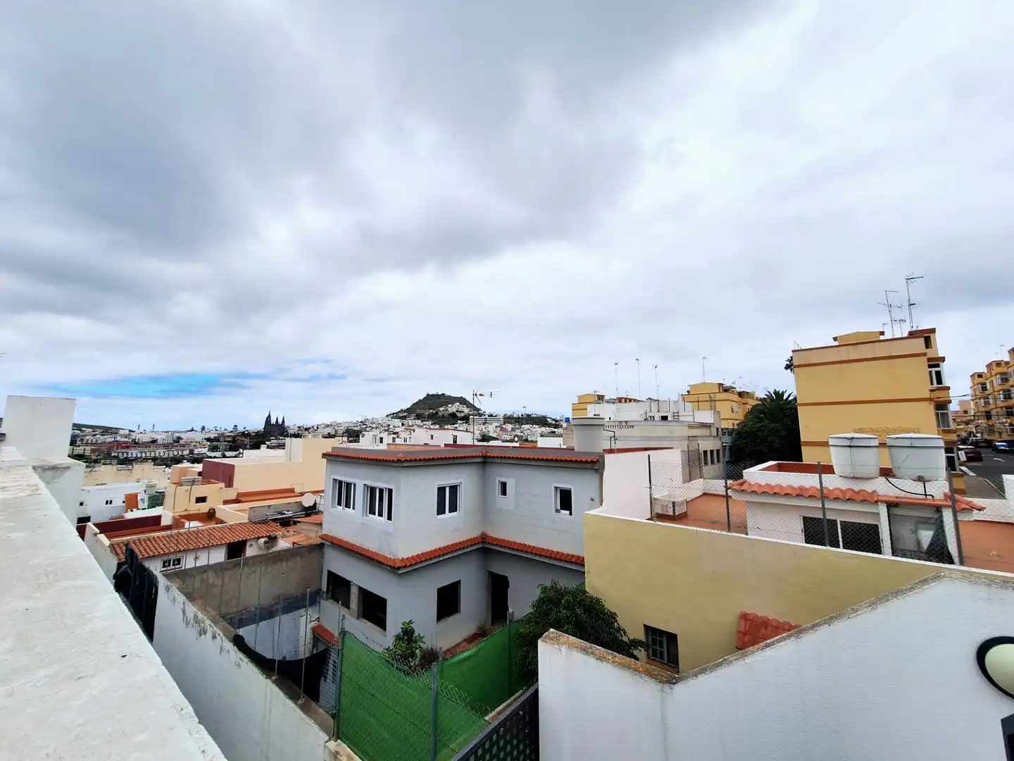 Vista exterior de Dúplex en venda en Arucas amb Terrassa, Traster i Moblat