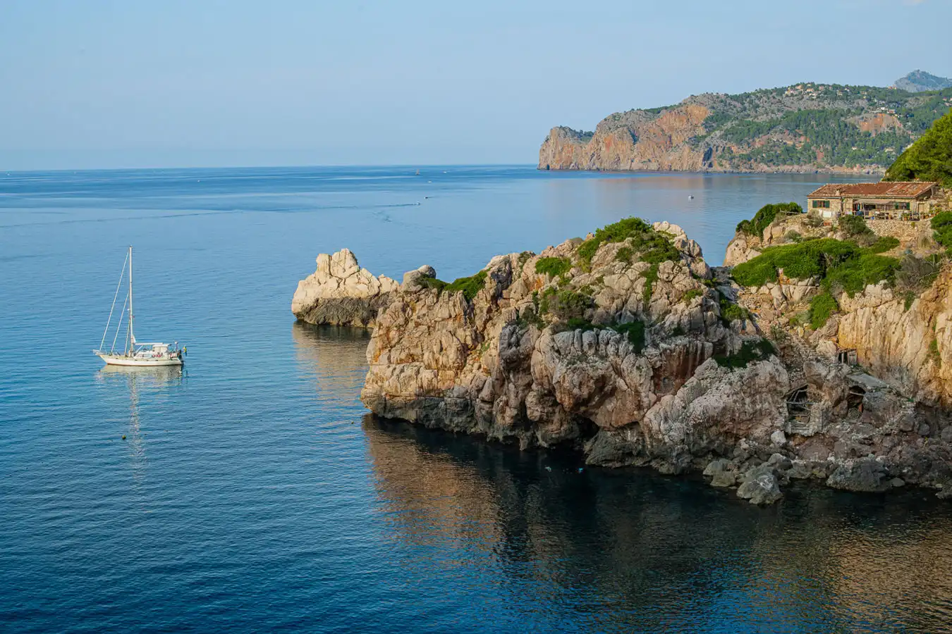 Country homes for sale in Deià