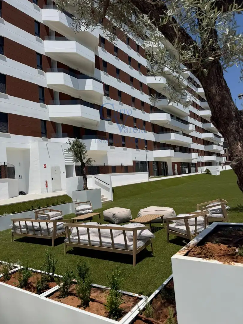 Appartamento con piscina in affitto a Entrenúcleos, imagen 27