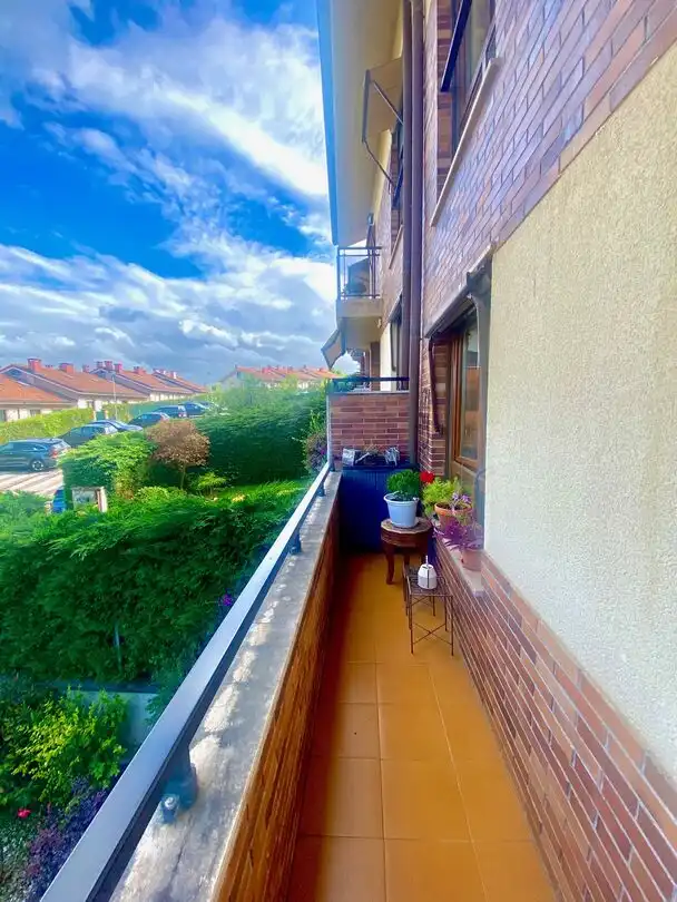 Terrassa de Casa adosada en venda en Donostia - San Sebastián  amb Calefacció, Terrassa i Traster