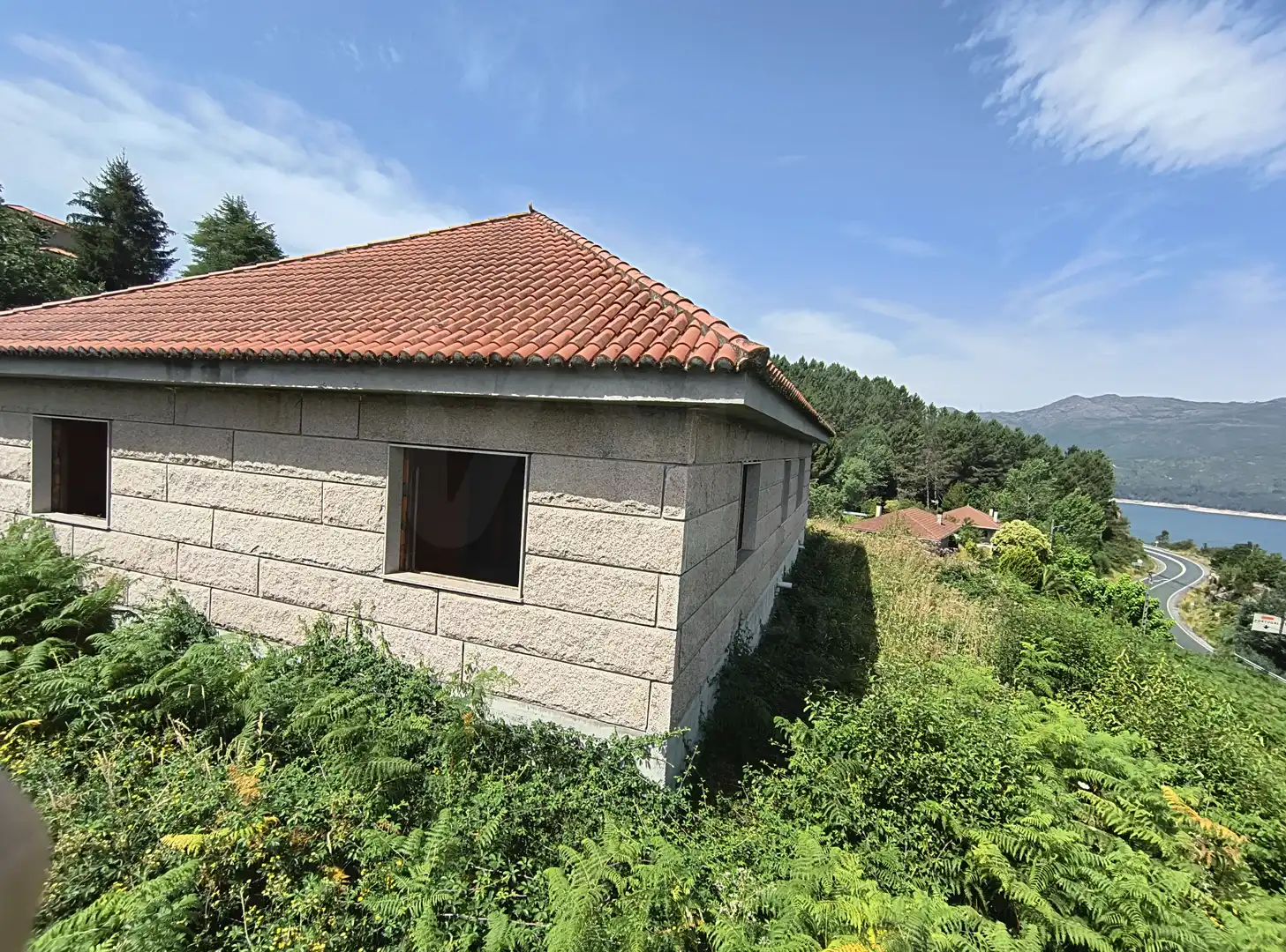 Außenansicht von Residential zum Verkauf in Lobios