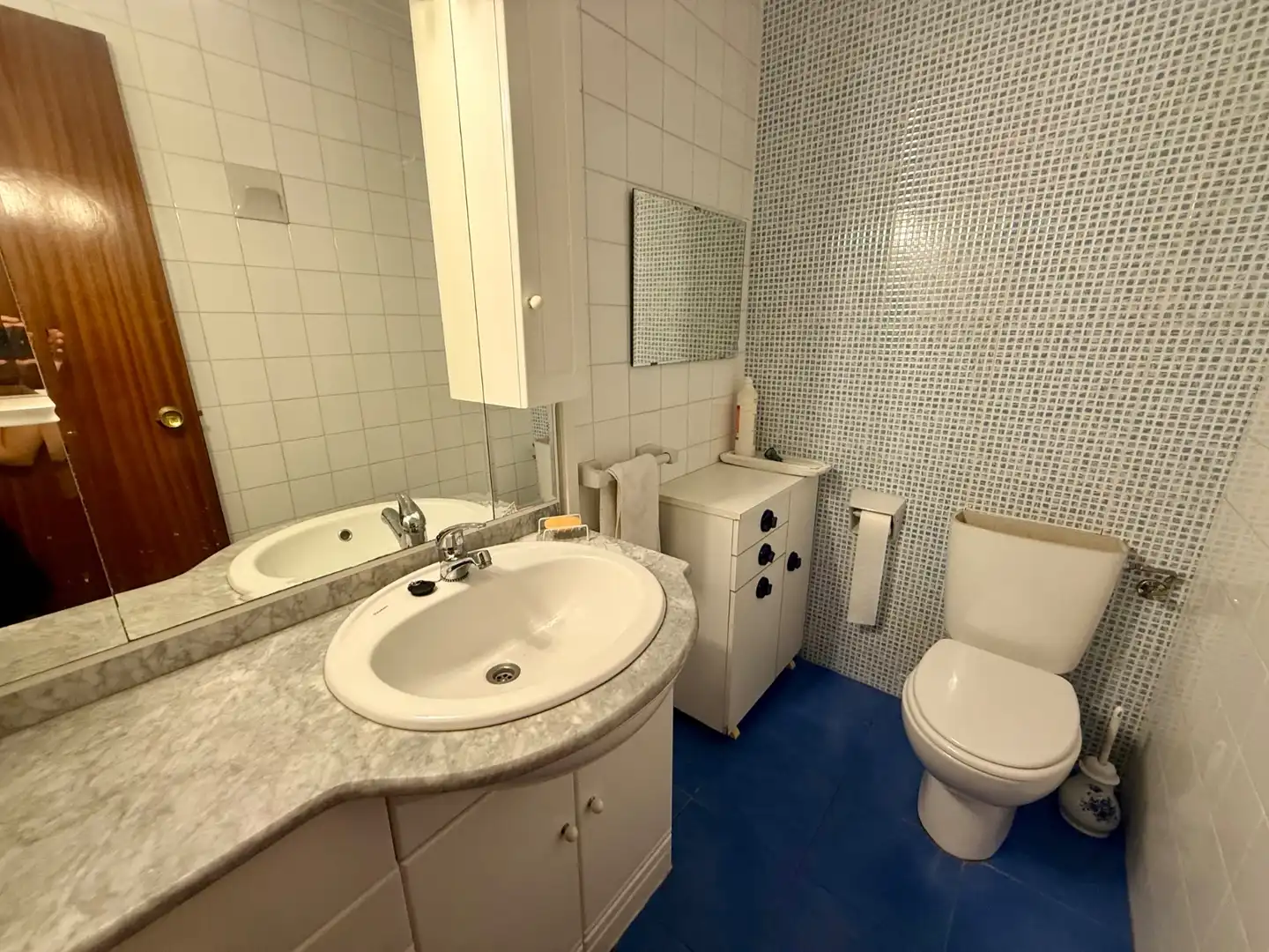 Bathroom of Flat for sale in Ciudad Real  with Air Conditioner, Heating and Furnished