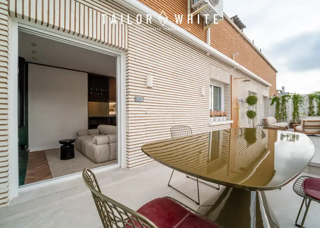 Terrasse von Dachboden zum Verkauf in Madrid mit Klimaanlage, Heizung und Parkett