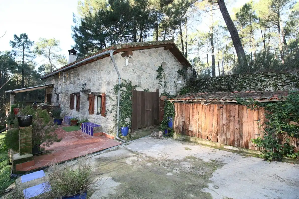 Jardí de Finca rústica en venda en Santa Cruz del Valle amb Internet