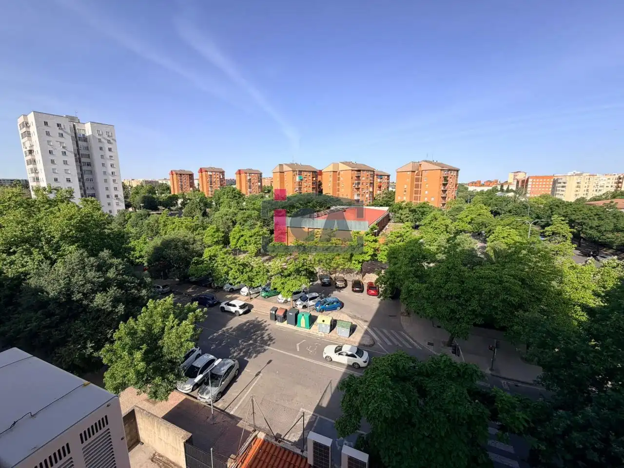 Parking of Flat for rent in Cáceres  with Air Conditioner, Heating and Parquet flooring