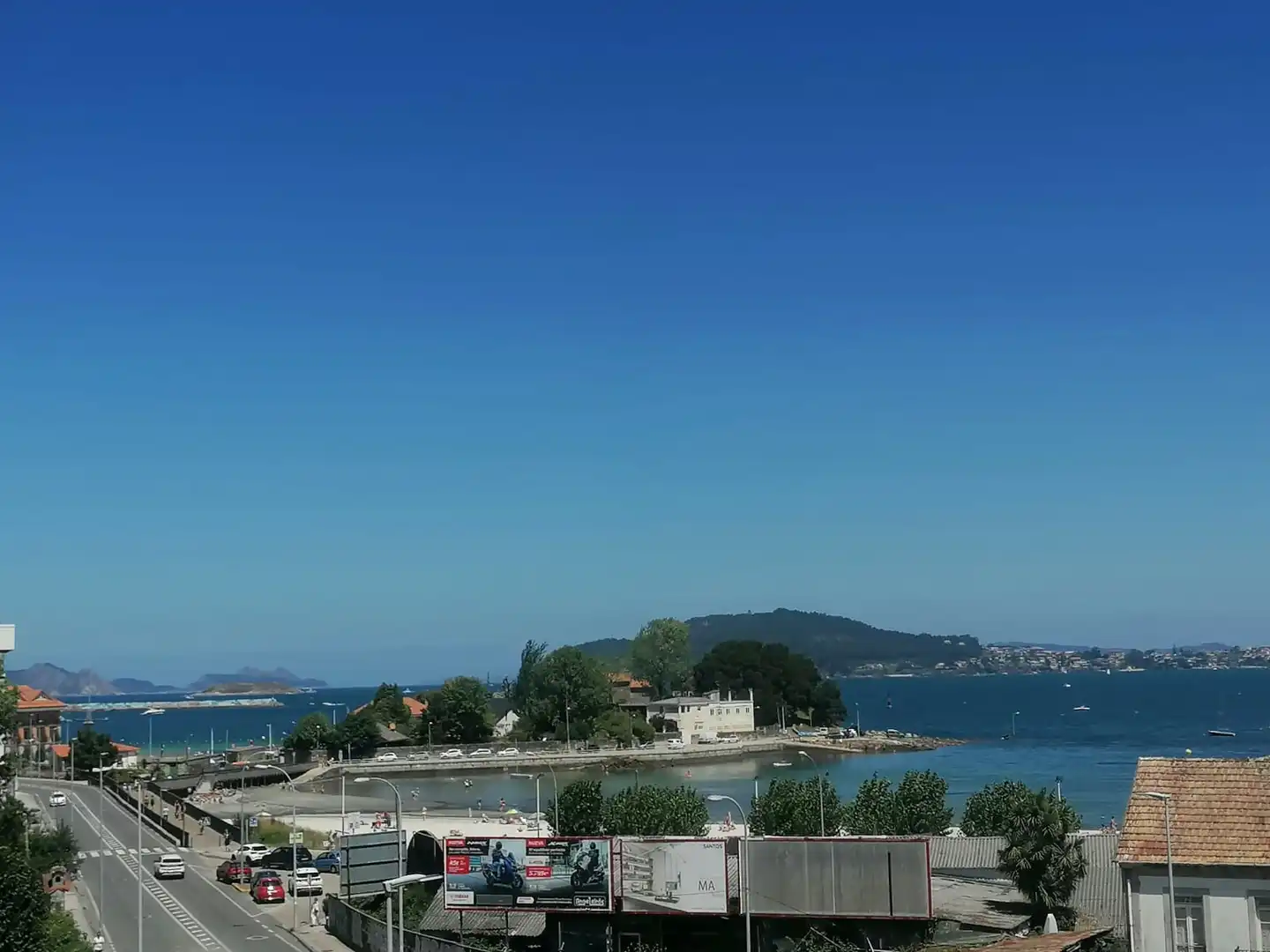 Vista exterior de Pis en venda en Baiona amb Calefacció, Traster i Piscina