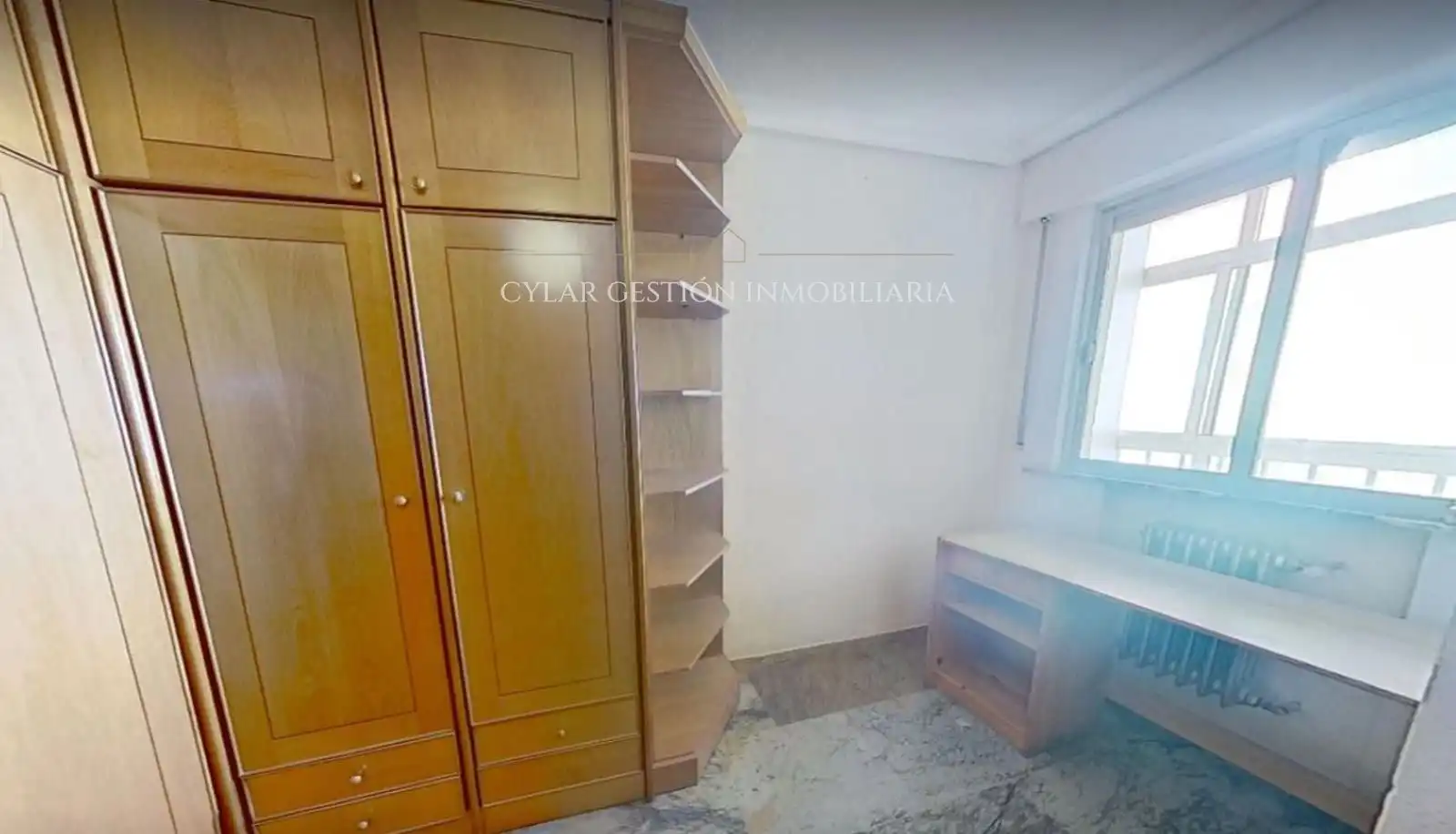 Piso en venta en Salamanca con Calefacción, Terraza y Piscina