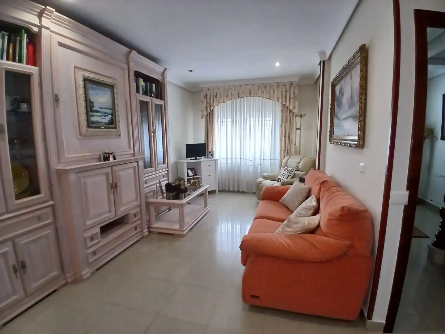 Casa con terraza en venta en Calle Juan Torres Grueso, imagen 2