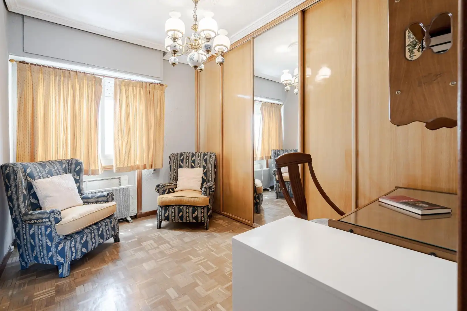 Bedroom of Flat for sale in Alcalá de Henares  with Heating, Terrace and Furnished