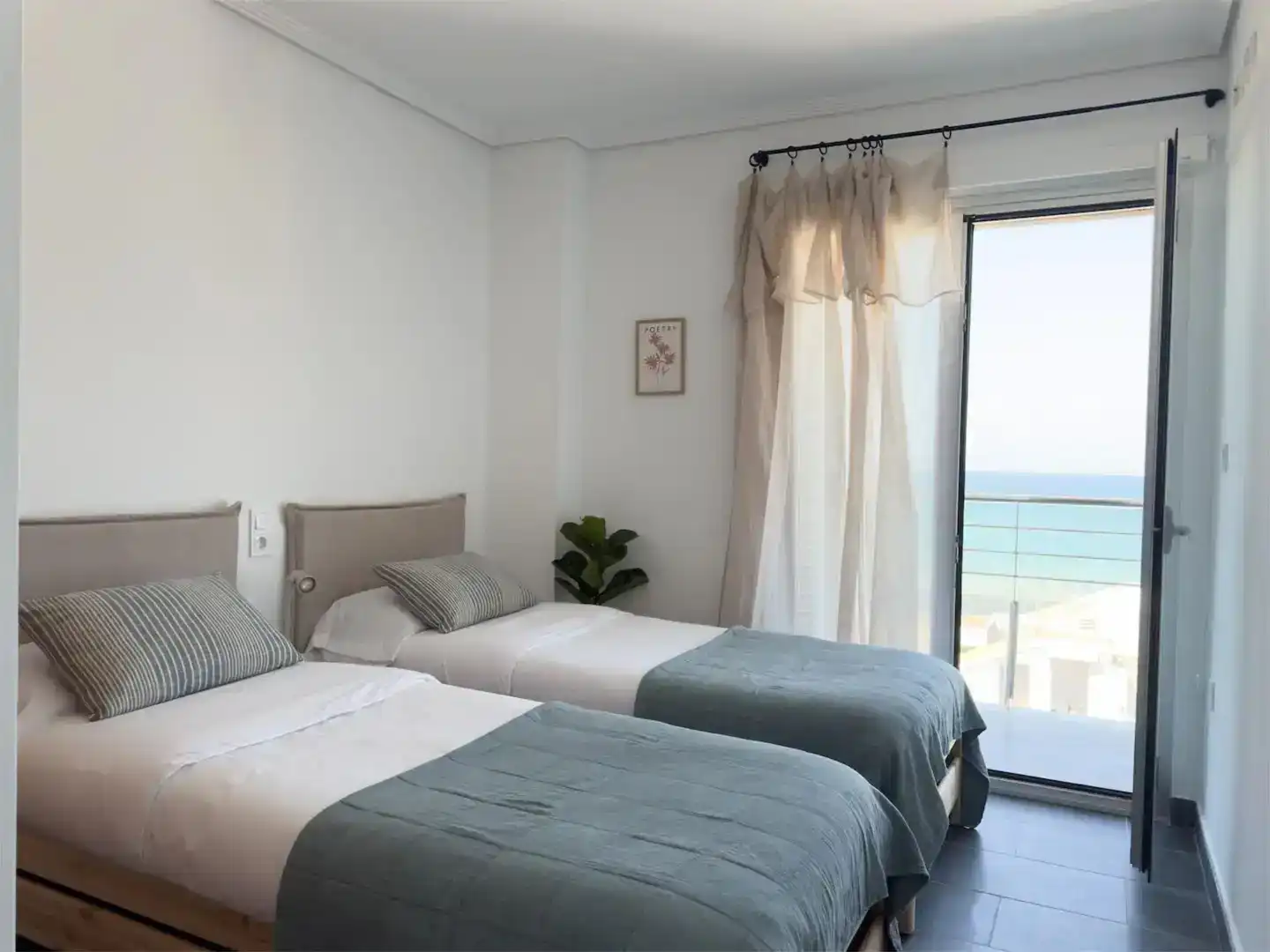 Habitación de Ático en venta en Piles con Aire acondicionado, Jardín privado y Piscina