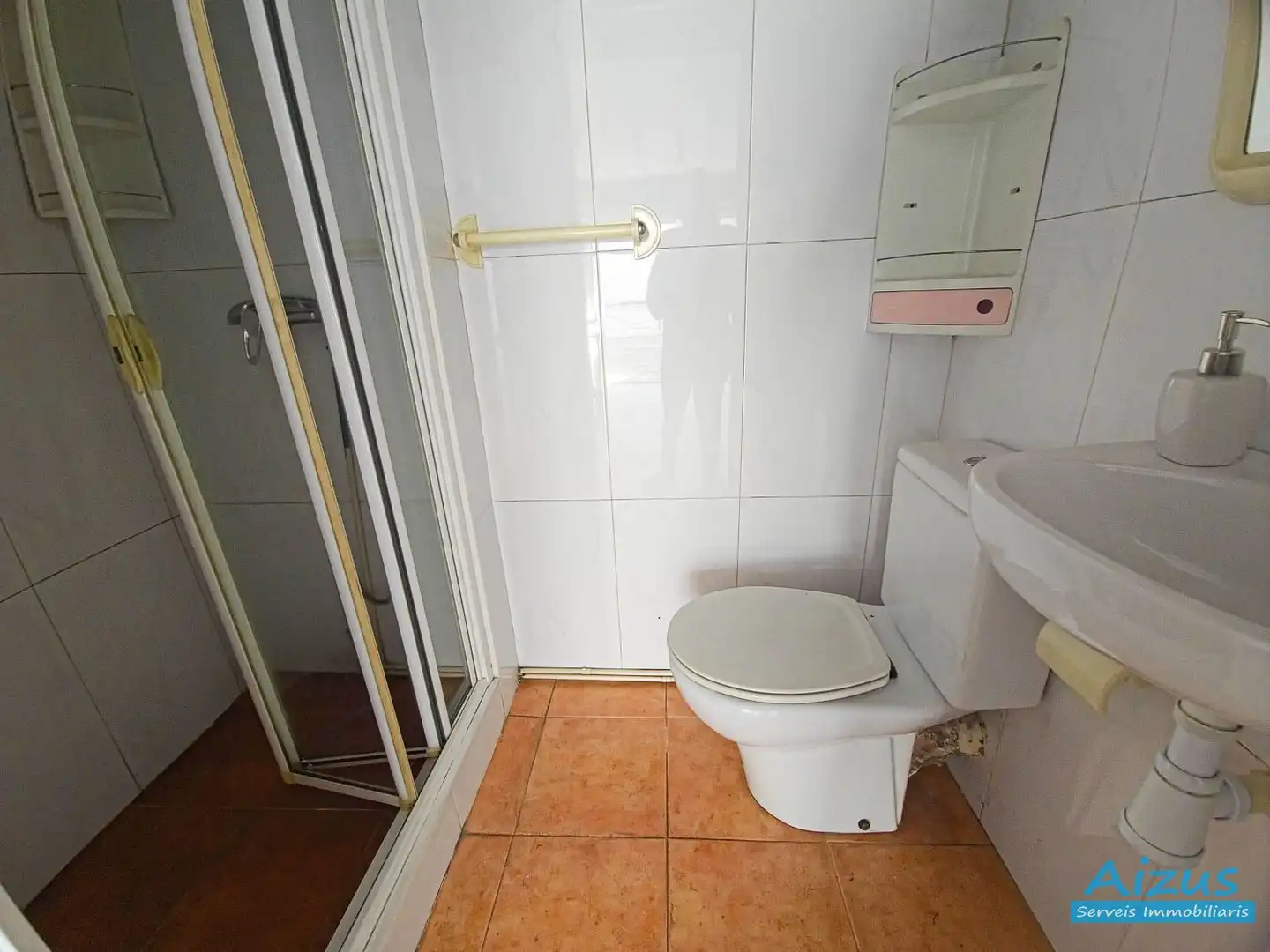 Bany de Casa o xalet en venda en Cerdanyola del Vallès amb Aire condicionat, Calefacció i Jardí privat