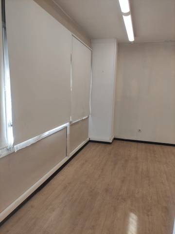 Local comercial en Alquiler en La Torrassa