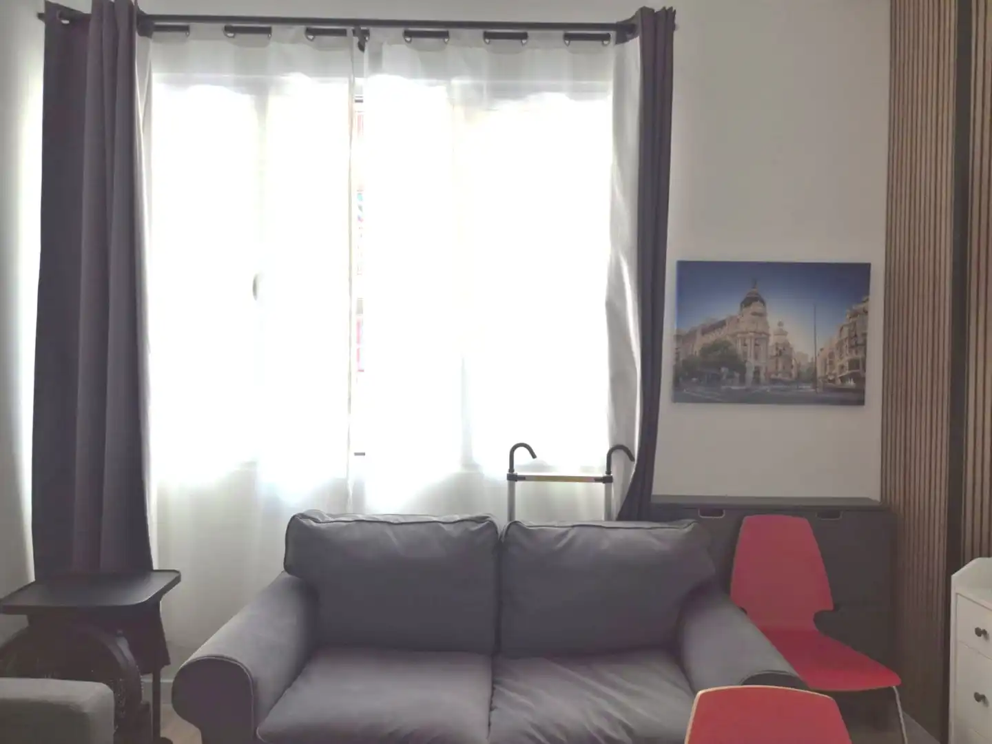 Sala d'estar de Estudi de lloguer en Madrid amb Aire condicionat, Calefacció i Moblat