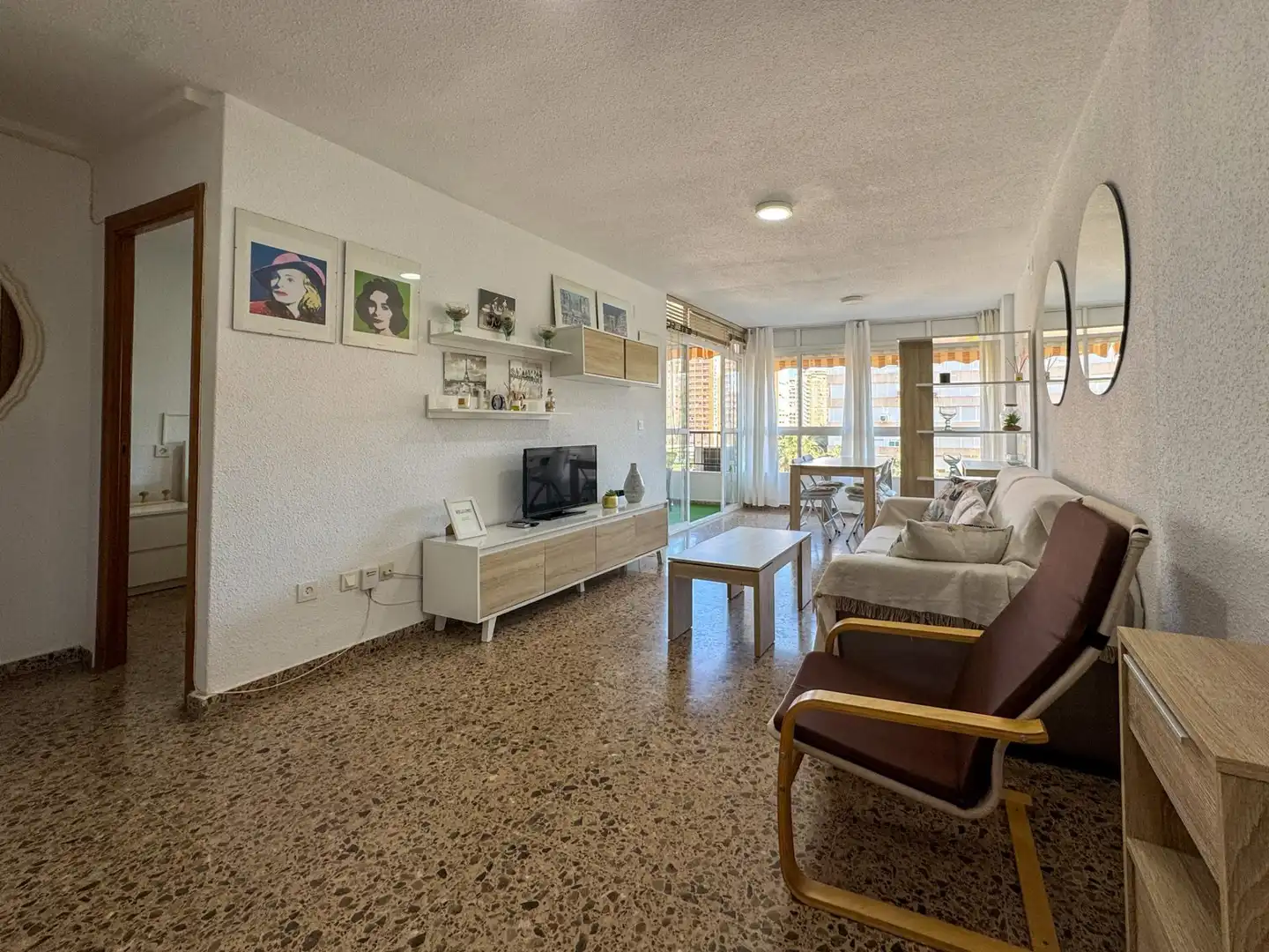 Sala d'estar de Pis de lloguer en Alicante / Alacant amb Aire condicionat, Moblat i Balcó