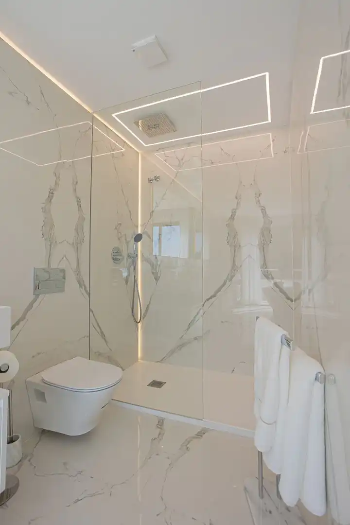 Bathroom of Detached homes for rent in Marbella  with Air Conditioner, Terrace and Storage room