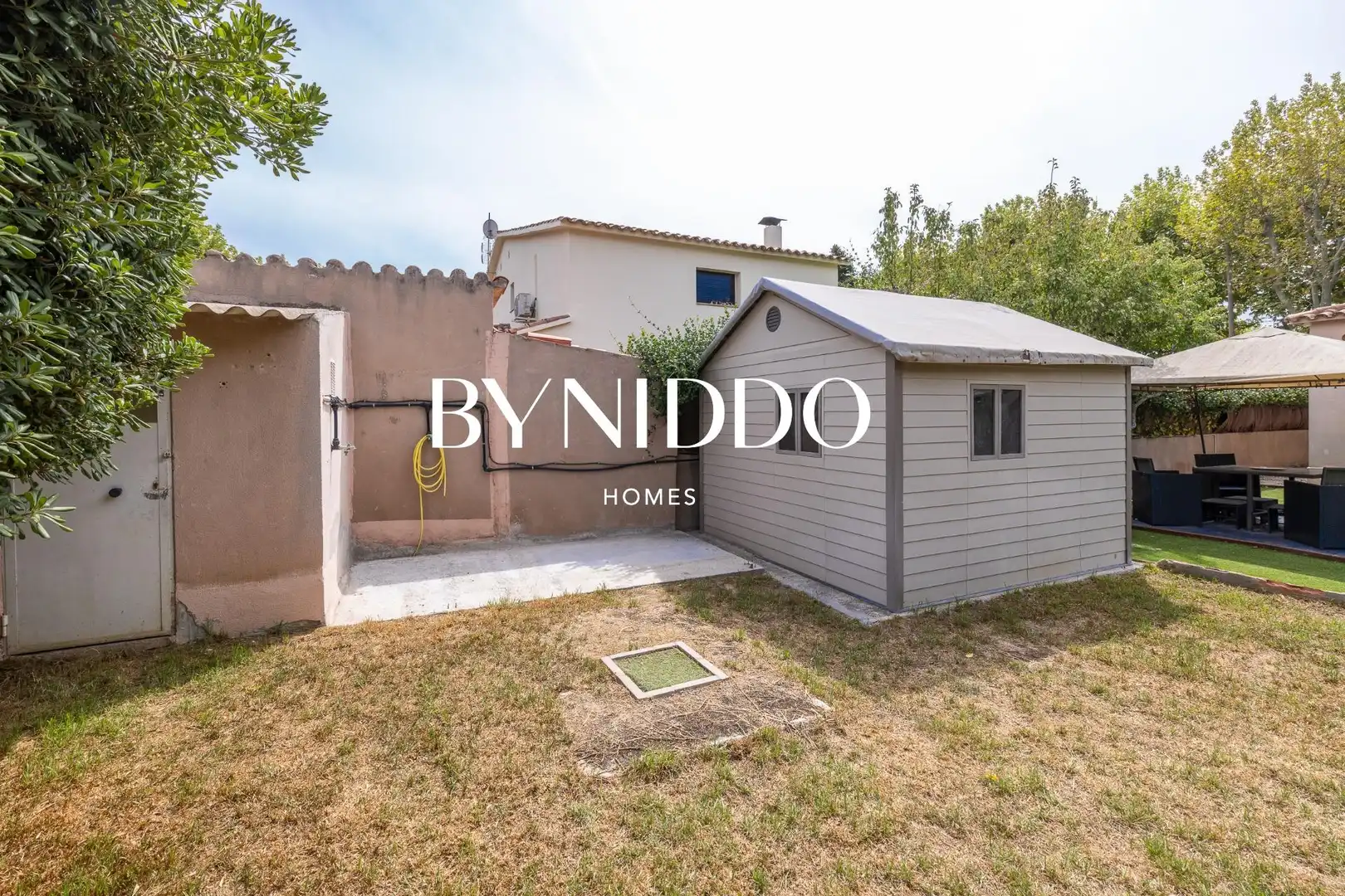 Vista exterior de Casa o chalet en venta en Sant Cugat del Vallès con Aire acondicionado, Calefacción y Jardín privado