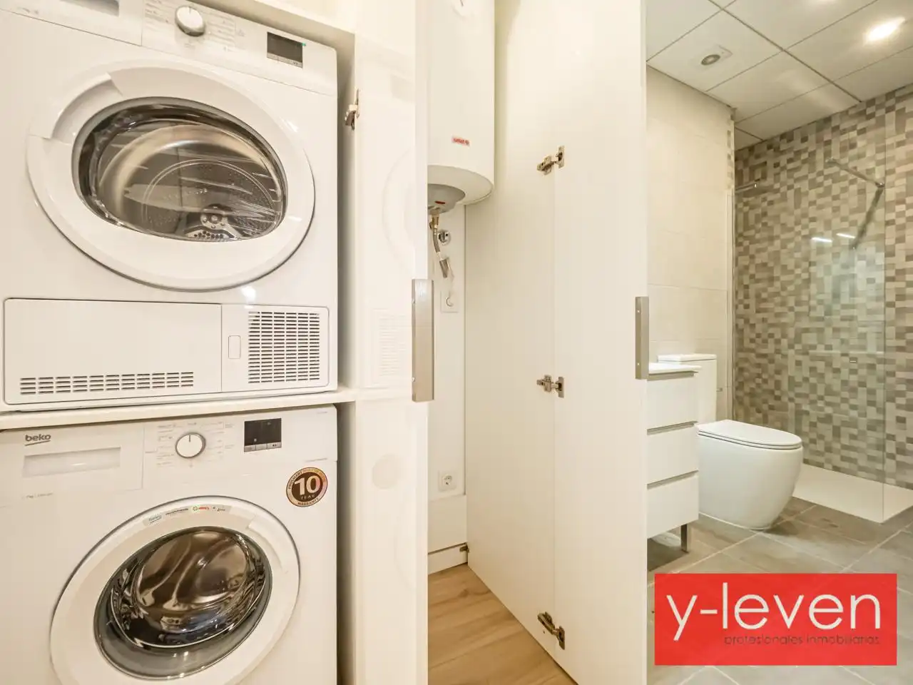 Habitación de Planta baja en venta en Málaga con Aire acondicionado, Calefacción y Piscina comunitaria