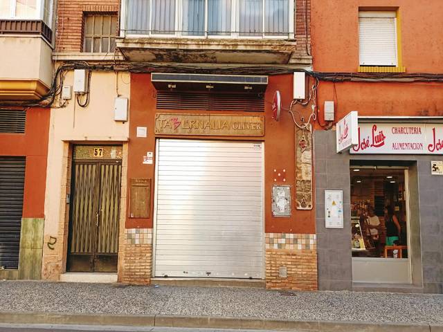 Local comercial en Venta en Oliver