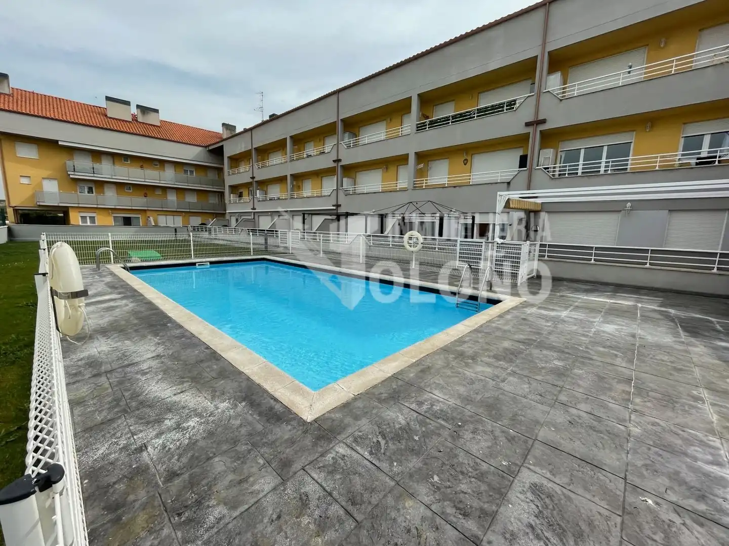 Piscina de Apartament en venda en Cuzcurrita de Río Tirón amb Calefacció, Terrassa i Traster