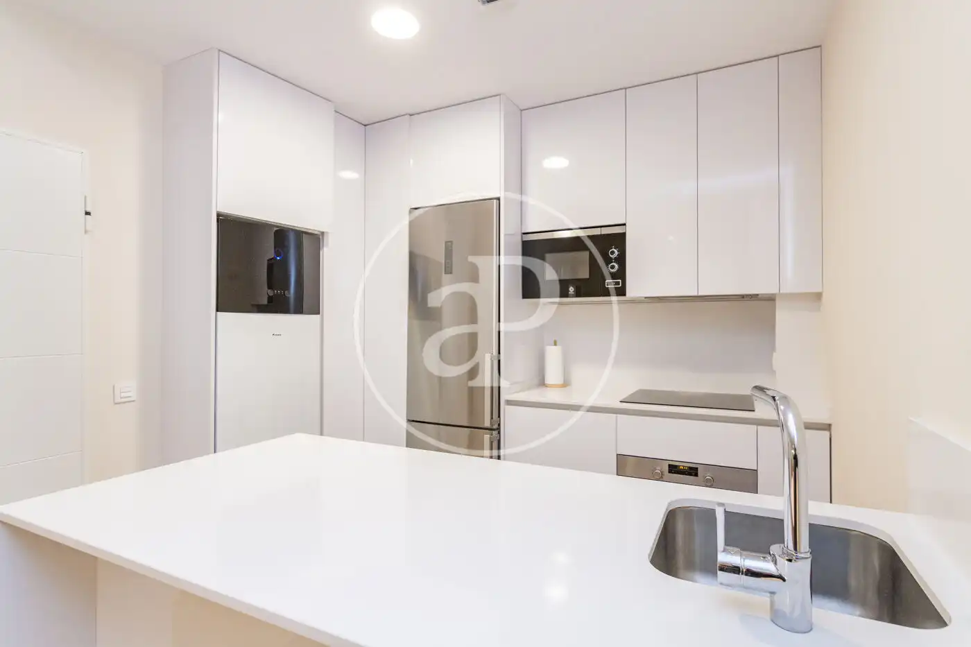 Cocina de Piso de alquiler en Madrid con Aire acondicionado, Calefacción y Trastero