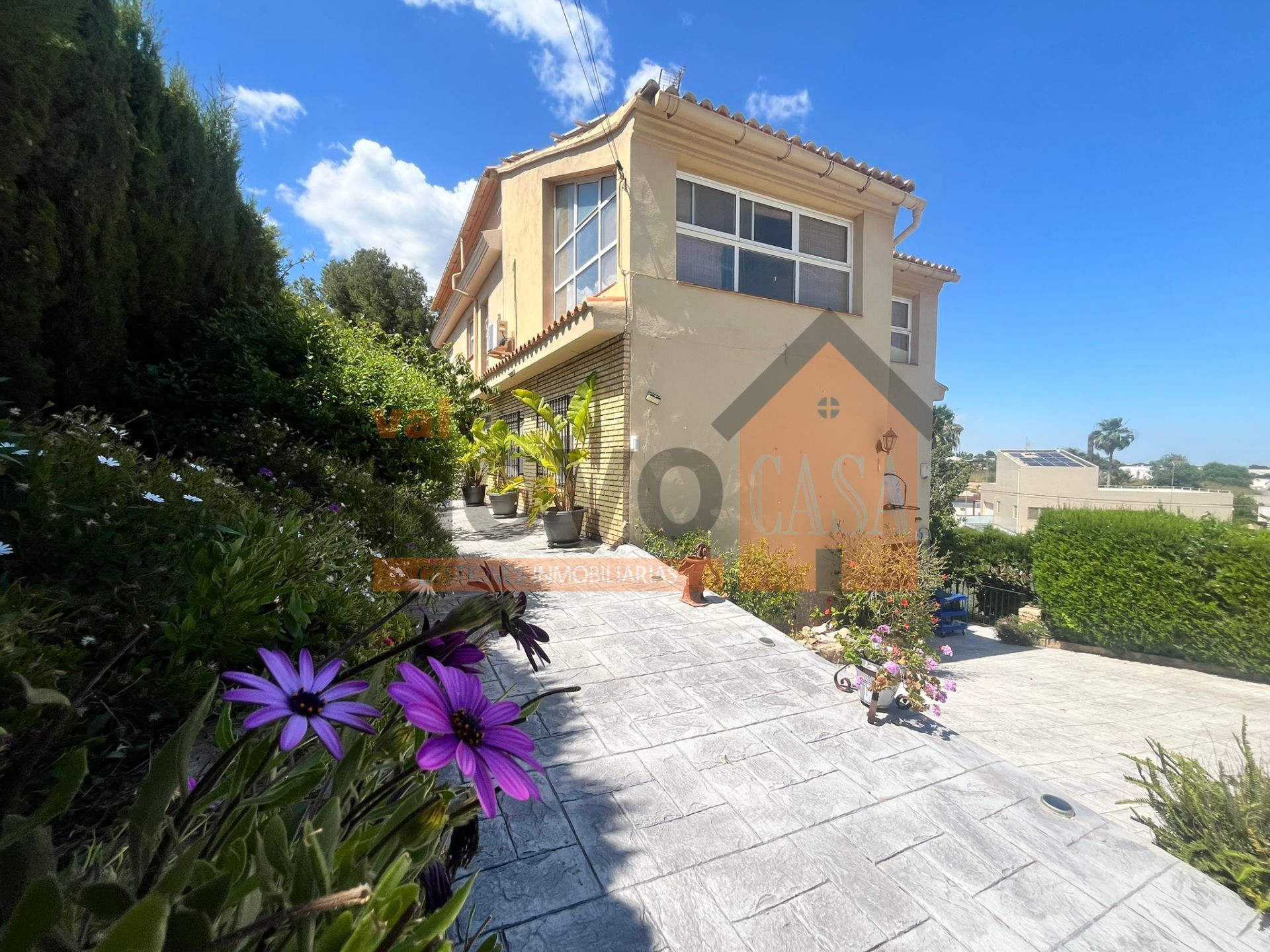 Exterior view of House or chalet for sale in Alginet  with Air Conditioner, Terrace and Storage room