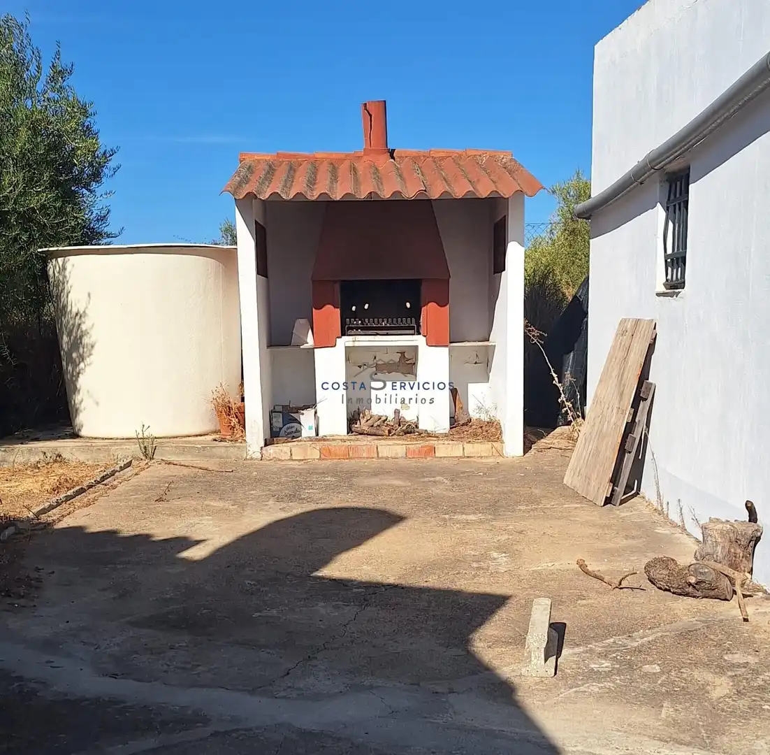 Country homes for sale in Gibraleón  with Storage room and Community pool