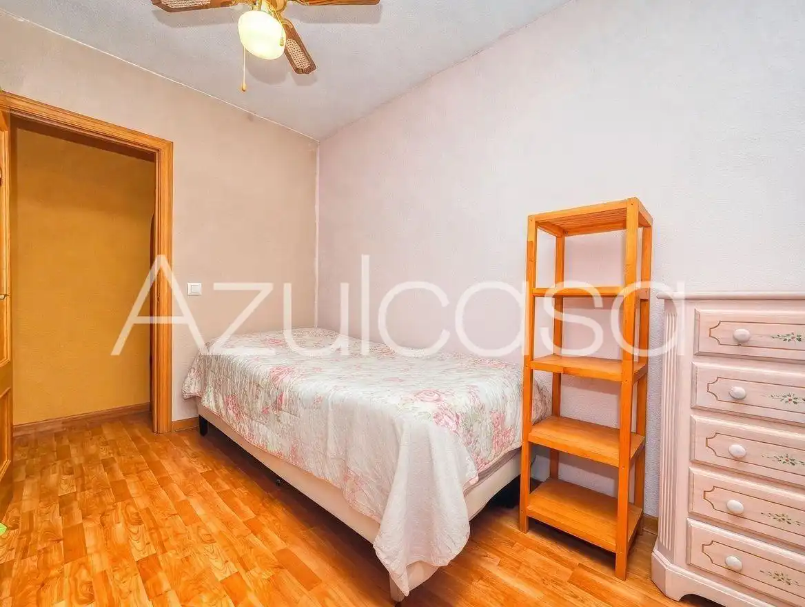 Bedroom of Flat for sale in El Campello  with Air Conditioner, Terrace and Furnished