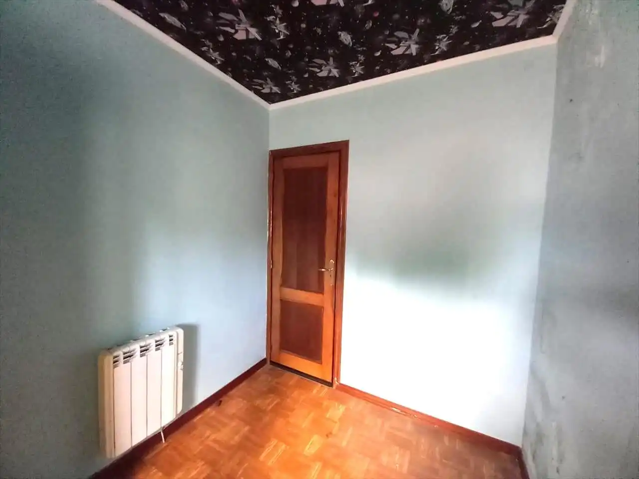 Schlafzimmer von Einfamilien-Reihenhaus zum Verkauf in Os Blancos  mit Heizung